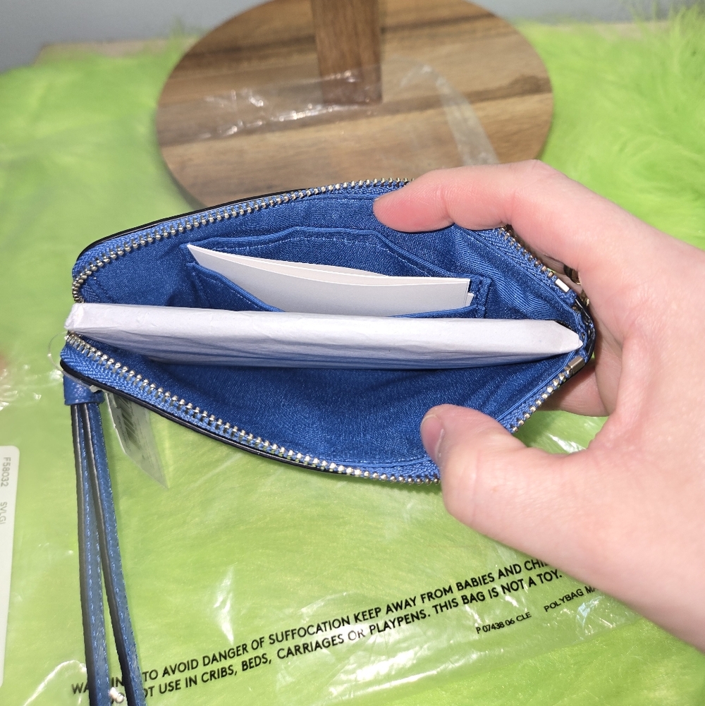 Coach Corner Zip Wristlet in crossgrain leather, color SV/Lapis (blue) NWT - Picture 9 of 11